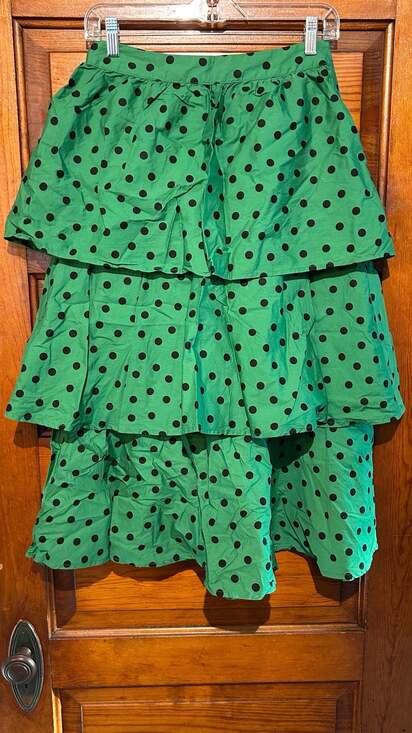 Who What Wear Dresses & Skirts - Who What Wear Green Polka Dot Tiered Ruffle Midi Skirt Size 4